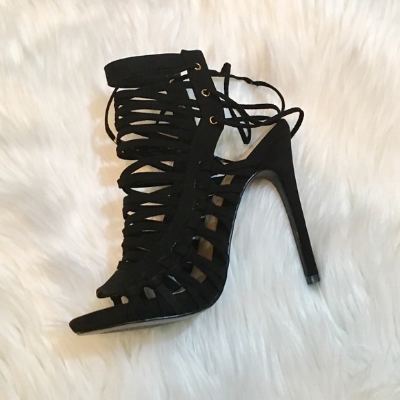 ShoeDazzle Shoes - NIB Black High Heels Size 7.5